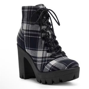 Jessica Simpson Mistah platform bootie in Plaid